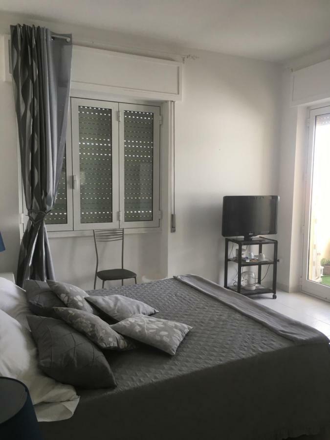 Charlottemaison Bed & Breakfast Cagliari Exterior photo